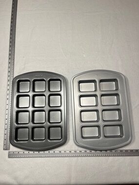 Pampered Chef Brownie Pann and Mini Loaf Pan Pair